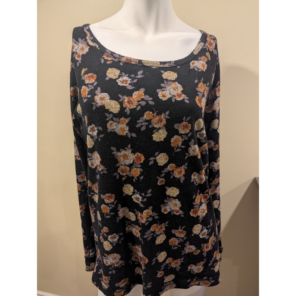 Forever 21 Women's Black Floral Top Size S Cotton Blend With Long Sleeves